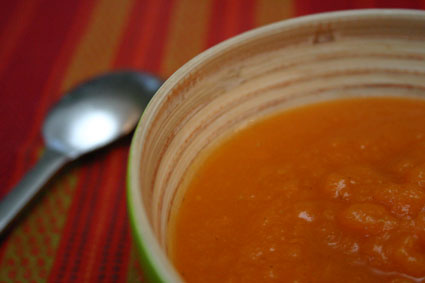 instants mieux-être - Soupe de carottes au lait de coco